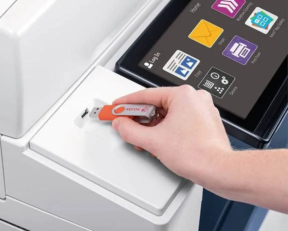 МФУ Xerox AltaLink C8035 с тандемным лотком МФУ Xerox AltaLink C8035 с тандемным лотком